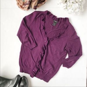 3/$20 Ann Taylor Petite Ruffle Front Cardigan